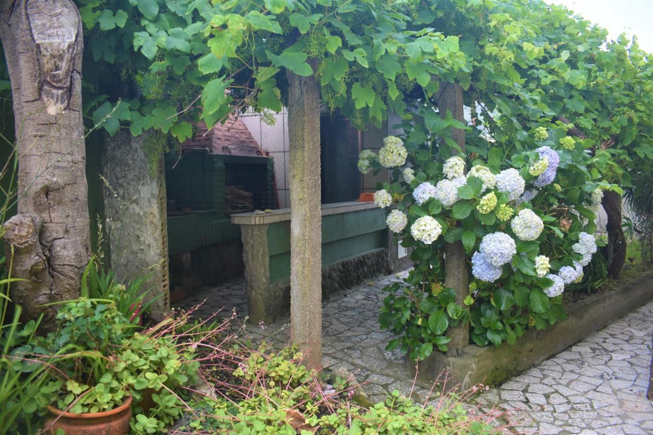 Casa Con Piscina Al Lado Del Mar En Viladesuso
